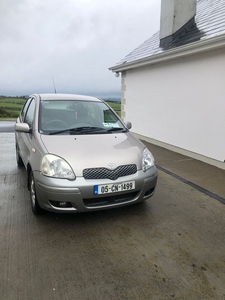 2005 - Toyota Yaris Manual