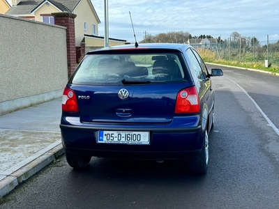 2005 - Volkswagen Polo Manual