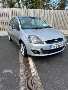 2006 - Ford Fiesta Manual