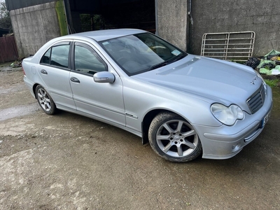 2006 - Mercedes-Benz C-Class Manual