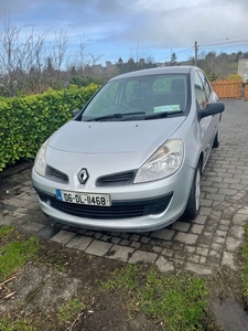 2006 - Renault Clio ---