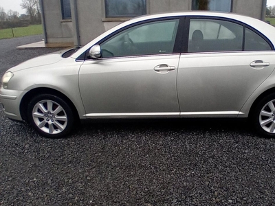 2006 - Toyota Avensis Manual