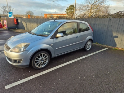 2007 - Ford Fiesta Manual