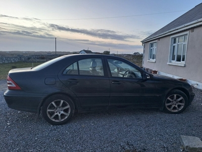 2007 - Mercedes-Benz C-Class Manual