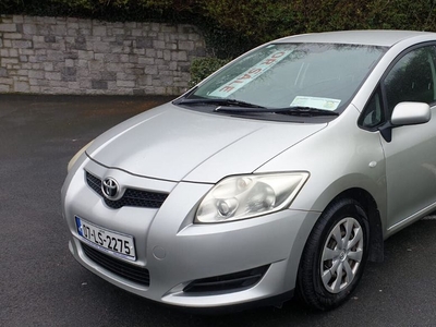 2007 - Toyota Auris Manual