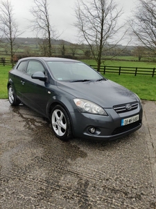 2008 - Kia Ceed Manual