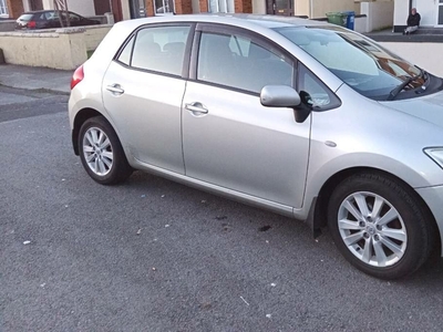 2008 - Toyota Auris Manual