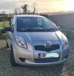 2008 - Toyota Yaris Manual