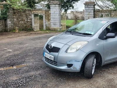 2008 - Toyota Yaris Manual