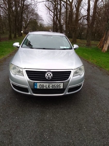 2008 - Volkswagen Passat Manual