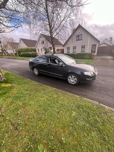 2008 - Volkswagen Passat Manual