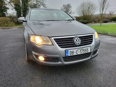 2008 - Volkswagen Passat Manual