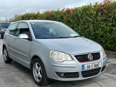 2008 - Volkswagen Polo Manual