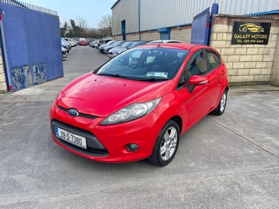 2009 - Ford Fiesta Manual