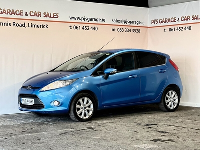 2009 - Ford Fiesta Manual