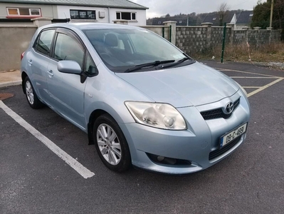 2009 - Toyota Auris Manual