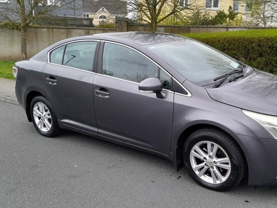 2009 - Toyota Avensis Manual