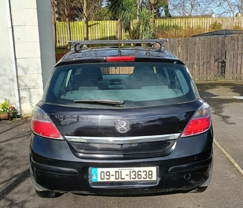 2009 - Vauxhall Astra Manual