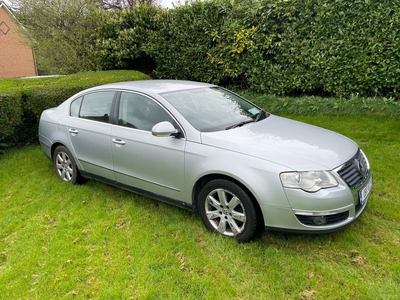 2009 - Volkswagen Passat Manual