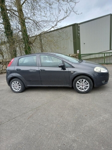 2010 - Fiat Punto Manual