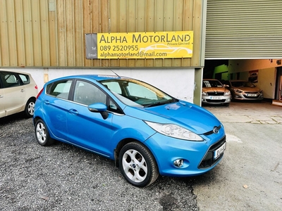 2010 - Ford Fiesta Manual