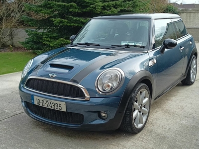 2010 - Mini Cooper Manual