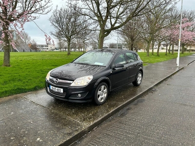 2010 - Opel Astra Manual