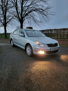 2010 - Skoda Octavia Manual