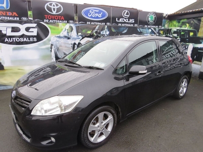 2010 - Toyota Auris Manual