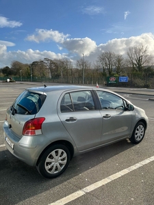 2010 - Toyota Yaris Manual