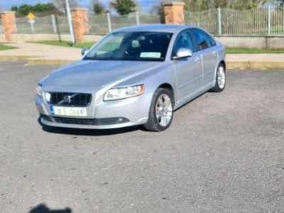 2010 - Volvo S40 Manual