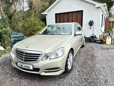 2011 - Mercedes-Benz E-Class Automatic