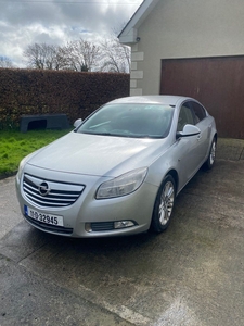 2011 - Opel Insignia Manual