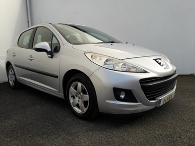 2011 - Peugeot 207 Manual