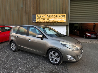 2011 - Renault Grand Scenic Manual