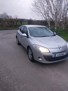 2011 - Renault Megane Manual