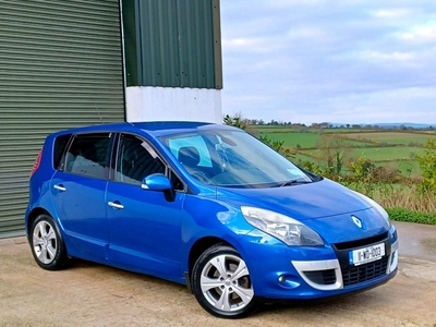 2011 - Renault Scenic Manual