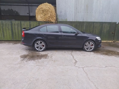 2011 - Skoda Octavia Manual