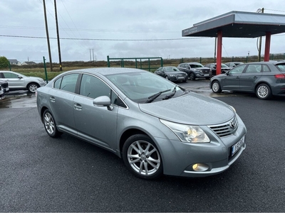 2011 - Toyota Avensis Manual