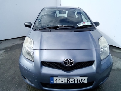 2011 - Toyota Yaris Manual