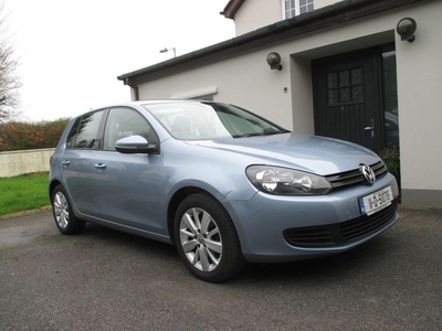 2011 - Volkswagen Golf Manual