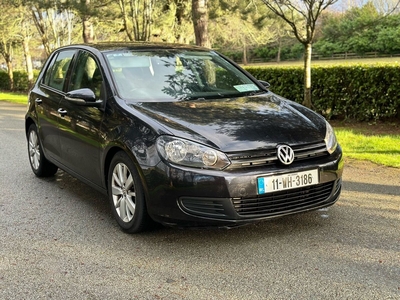 2011 - Volkswagen Golf Manual