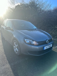 2011 - Volkswagen Golf Manual