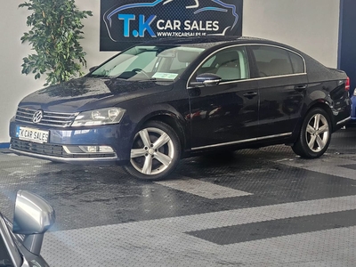 2011 - Volkswagen Passat Manual