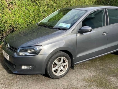 2011 - Volkswagen Polo Manual