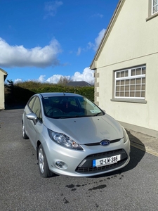 2012 - Ford Fiesta Manual