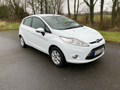 2012 - Ford Fiesta Manual