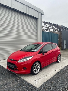 2012 - Ford Fiesta Manual