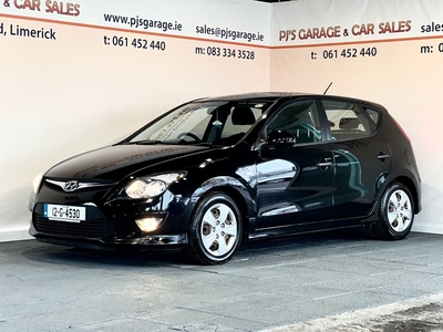 2012 - Hyundai i30 Manual