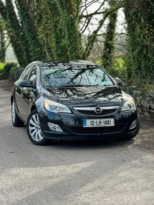 2012 - Opel Astra Manual